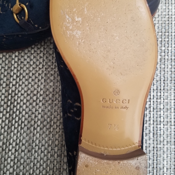 Men's "Gucci" Blue Velour Classic Loafer - Picture 7 of 9